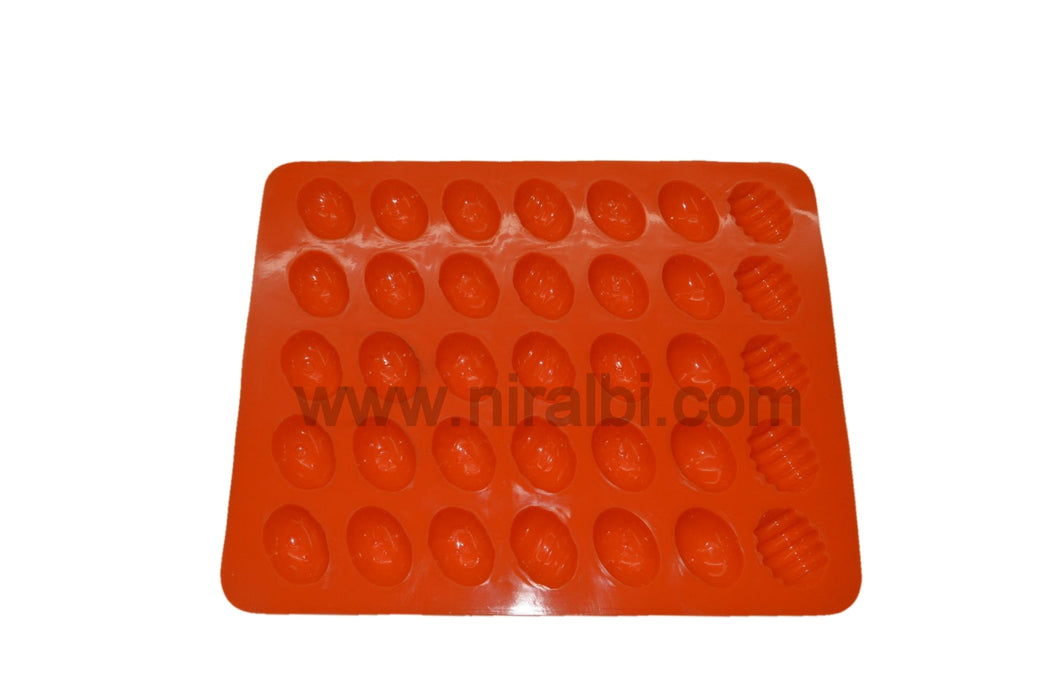 35 in 1 Egg Oval Silicon Soap Mould, SP32353